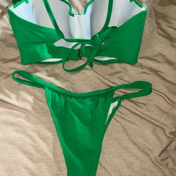 NWOT shade and shore molded cup bikini - Picture 2 of 4